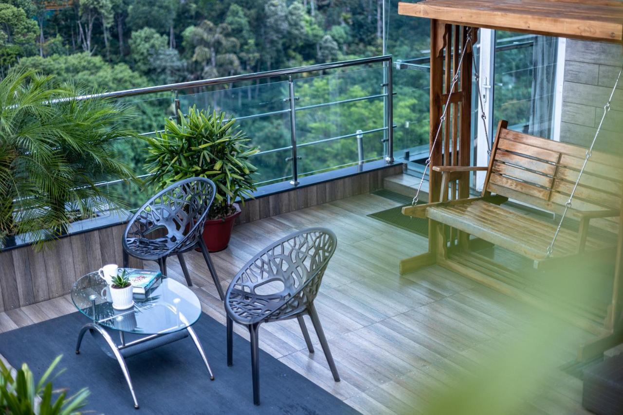 The Panoramic Getaway Hotell Munnar Eksteriør bilde A balcony