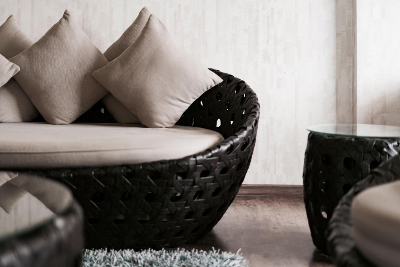 The Panoramic Getaway Hotell Munnar Eksteriør bilde A rattan chair