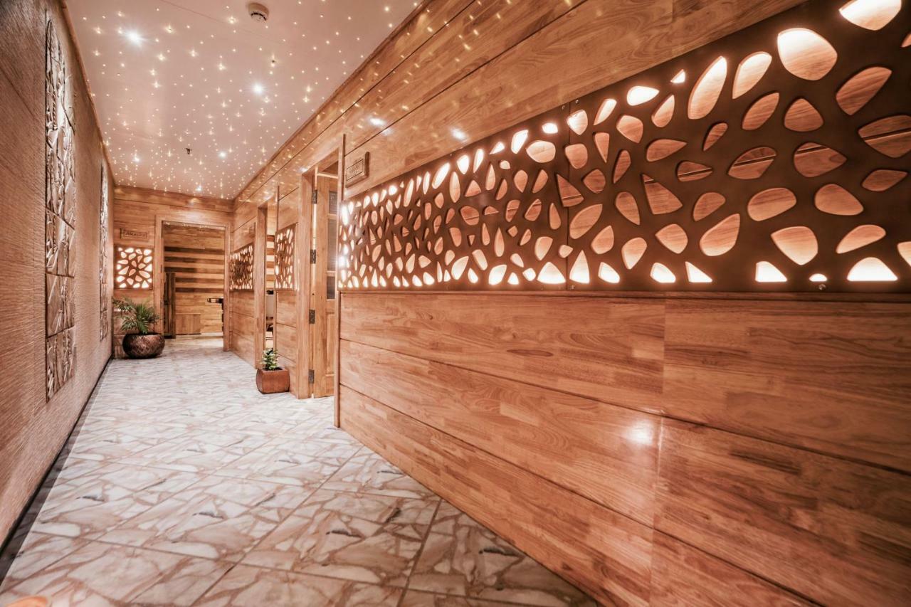 The Panoramic Getaway Hotell Munnar Eksteriør bilde The interior of the hotel